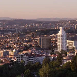 5* Hotel Sheraton & Convention Center